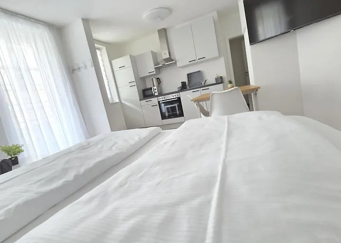 H-apartment 4 דירה